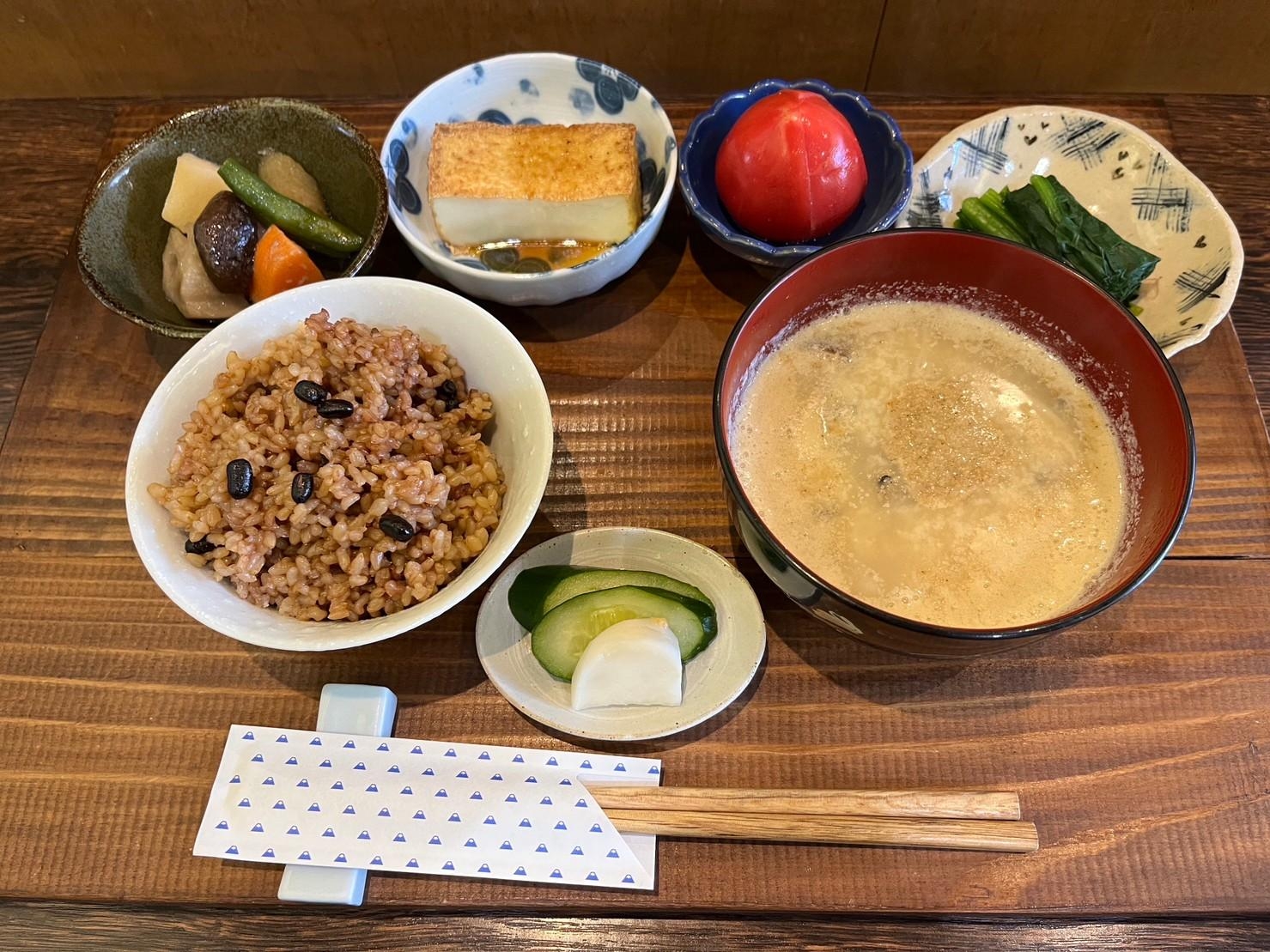 北浦和のカフェ お茶カフェうさぎの酵素玄米定食