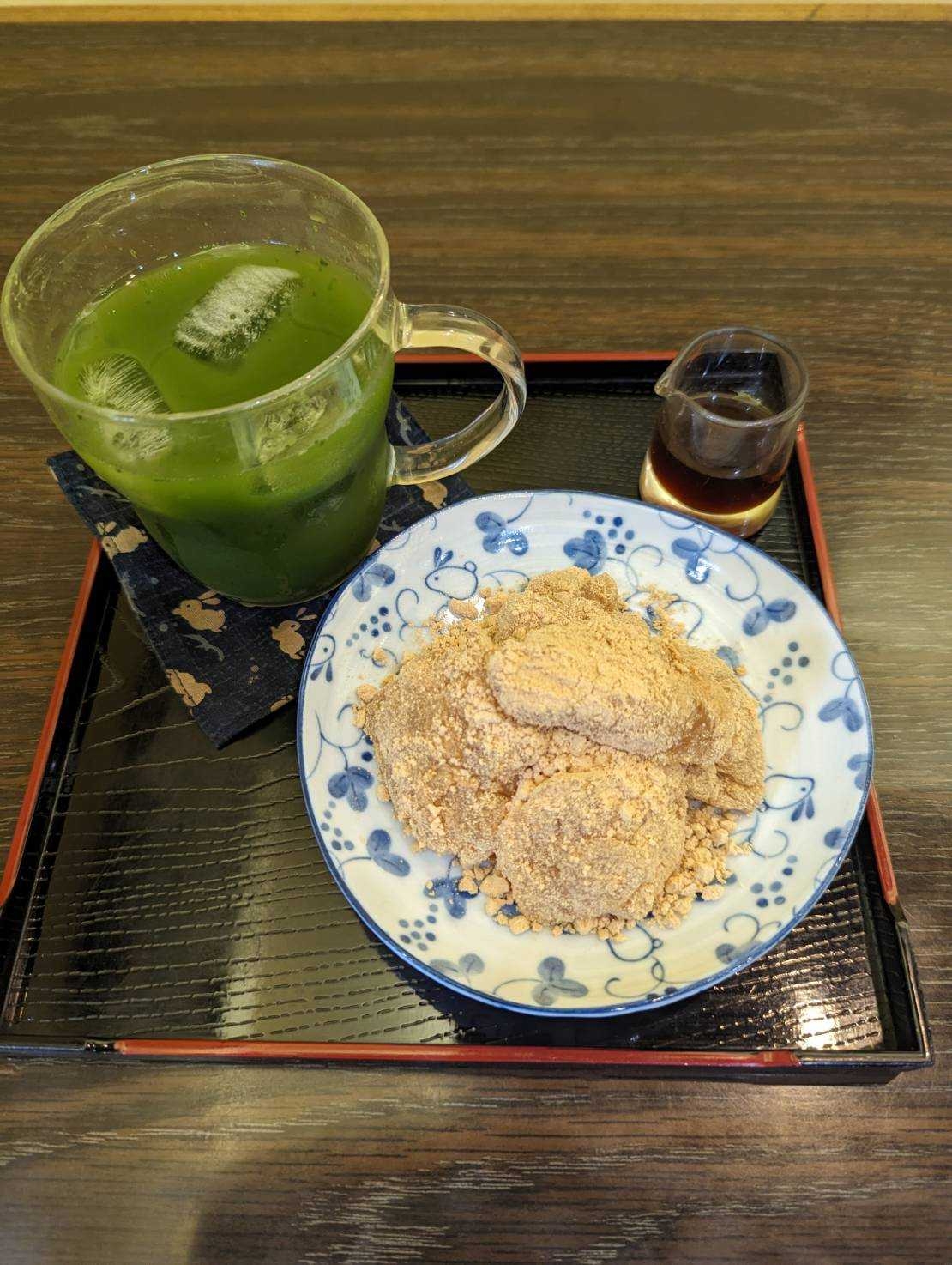 北浦和のカフェ お茶カフェうさぎのわらび餅セット
